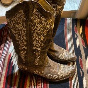 Corral Women’s Crater Bone Embroidered Boots